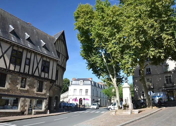 LE BEAU REPAIRE, chambres d'hôtes, quartier historique, accueil vélos Angers
